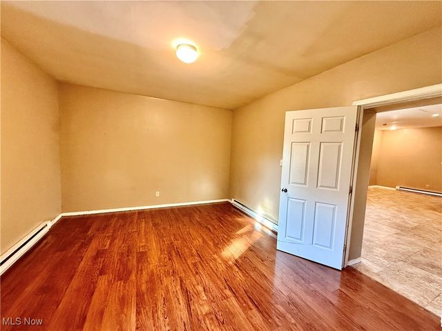 52 12th Street, Campbell, OH 44405