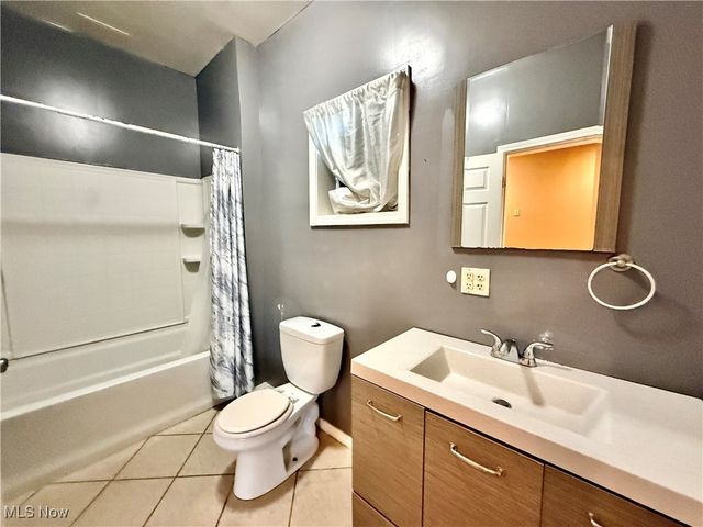 52 12th Street, Campbell, OH 44405