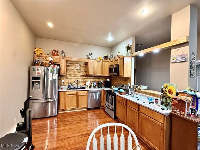 52 12th Street, Campbell, OH 44405