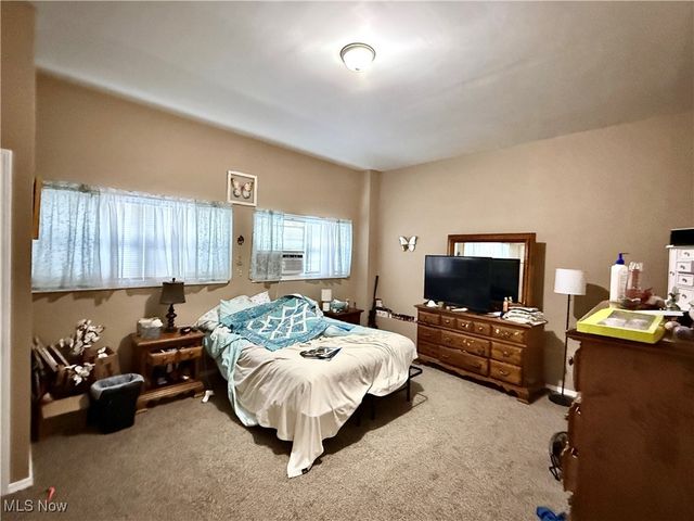 52 12th Street, Campbell, OH 44405