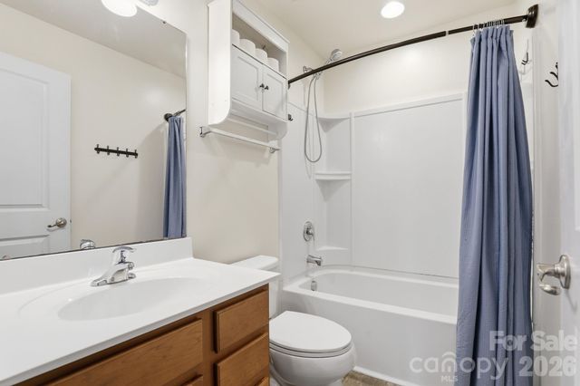 7532 W Berkeley Road 25, Denver, NC 28037