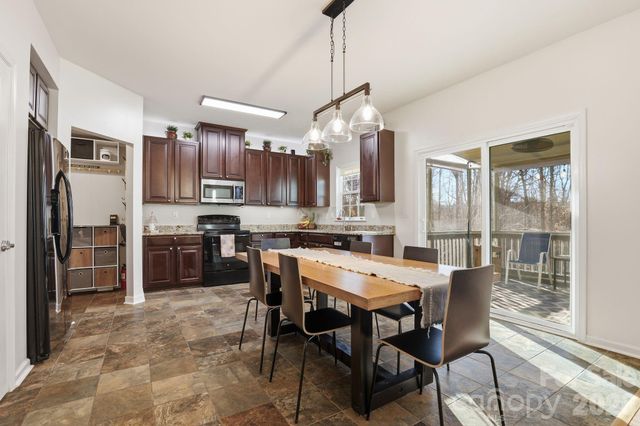 7532 W Berkeley Road 25, Denver, NC 28037