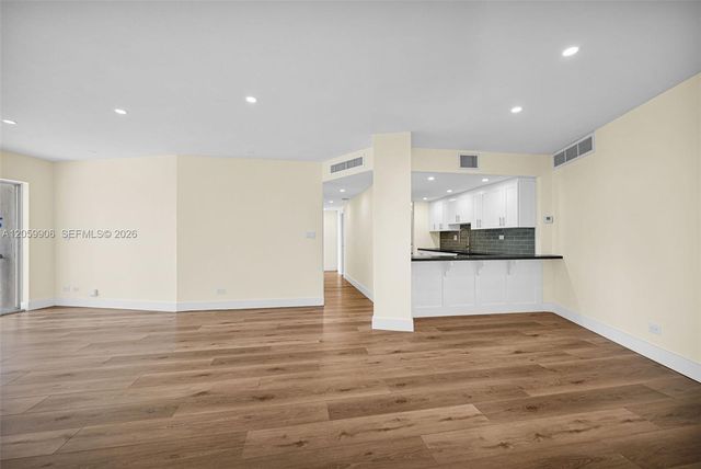 2451 Brickell Ave 5G, Miami, FL 33129