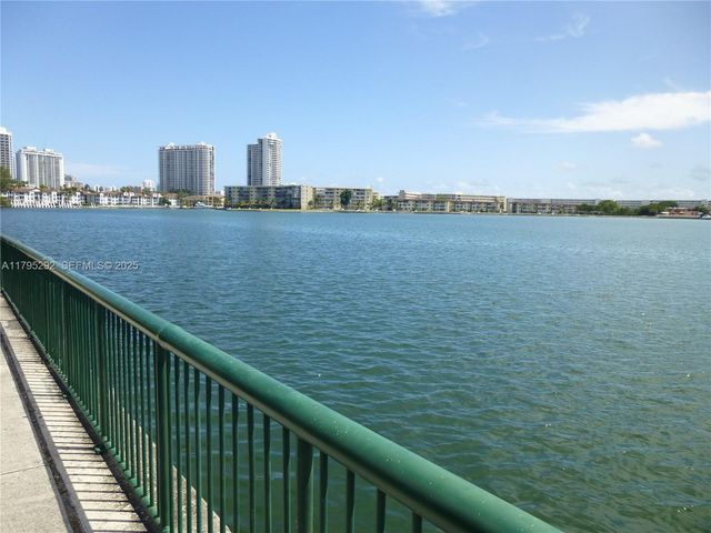 2801 NE 183rd Street 1507W, Aventura, FL 33160