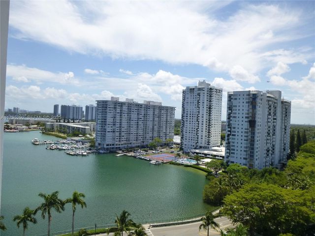 2801 NE 183rd Street 1507W, Aventura, FL 33160