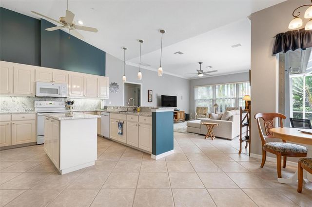 715 THISTLELAKE DRIVE, Venice, FL 34293