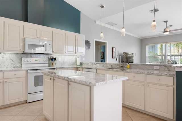 715 THISTLELAKE DRIVE, Venice, FL 34293