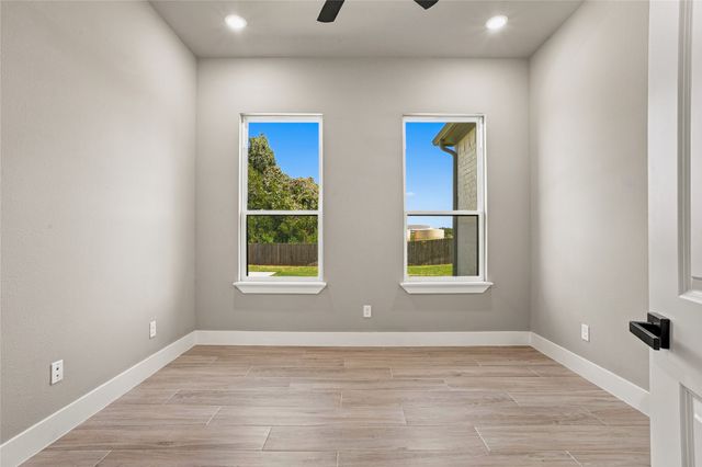 5825 Grey Wolf Court, Fort Worth, TX 76140