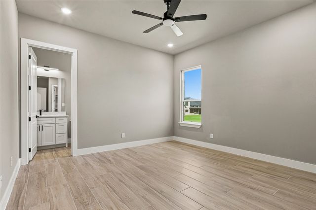 5825 Grey Wolf Court, Fort Worth, TX 76140