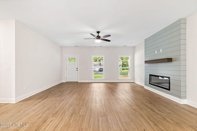 745 Lakeside Drive SE 46, Bolivia, NC 28422