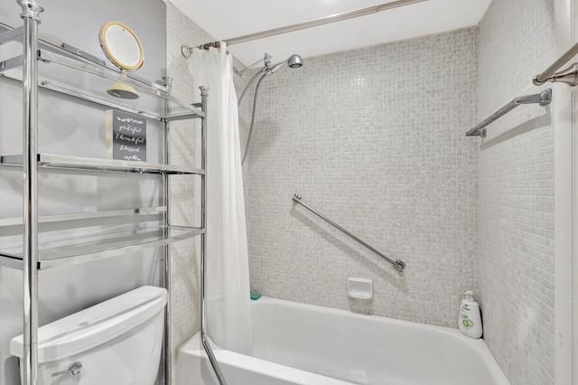 369 Burgundy H H, Delray Beach, FL 33484