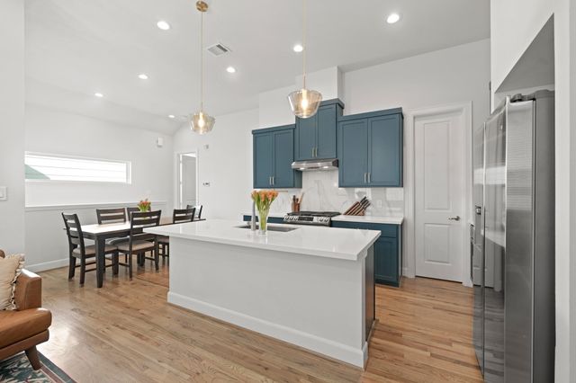 9551 Neuens Road C, Houston, TX 77080