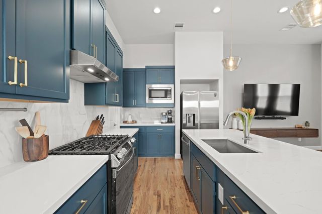 9551 Neuens Road C, Houston, TX 77080