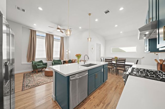 9551 Neuens Road C, Houston, TX 77080