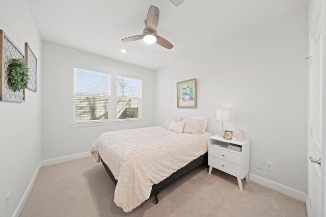 9551 Neuens Road C, Houston, TX 77080