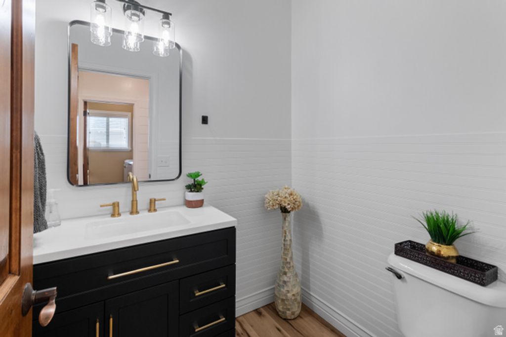 Image 11 of property listing at 12638 S BELLAGIO WAY, Herriman, UT 84096