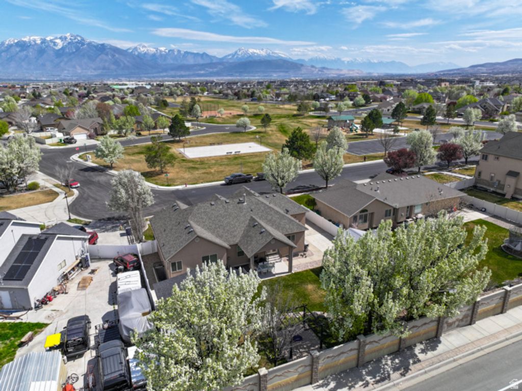 Image 45 of property listing at 12638 S BELLAGIO WAY, Herriman, UT 84096