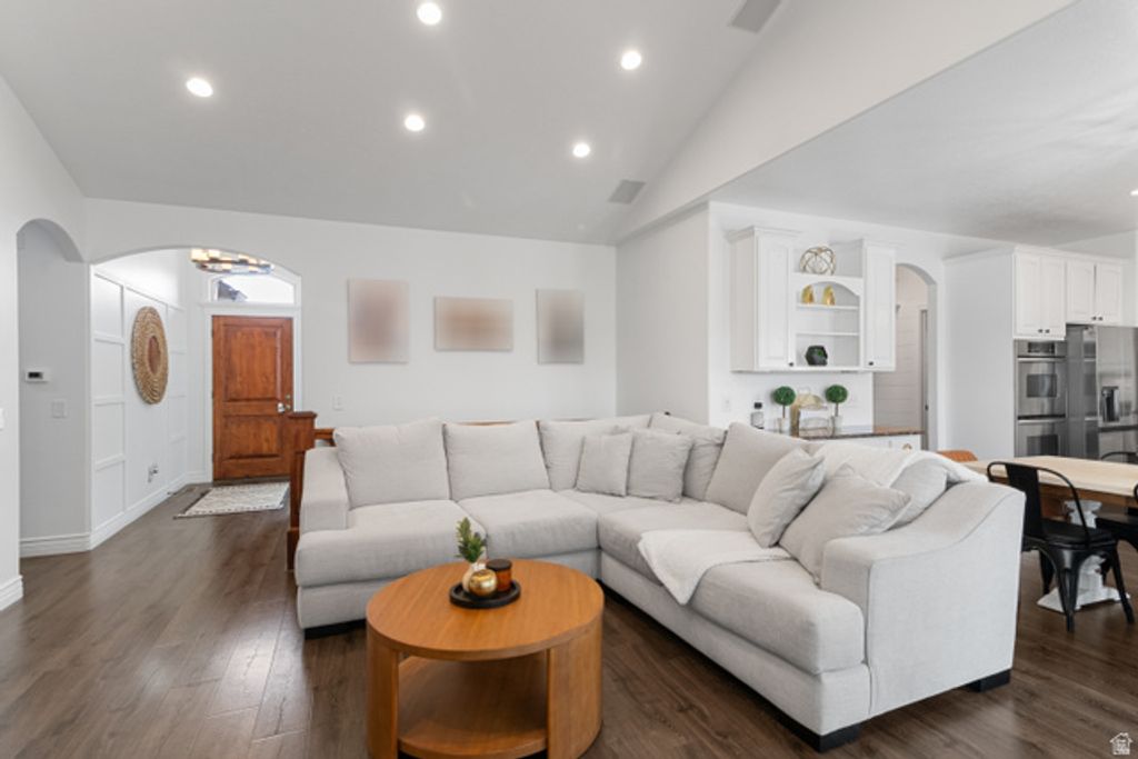 Image 6 of property listing at 12638 S BELLAGIO WAY, Herriman, UT 84096