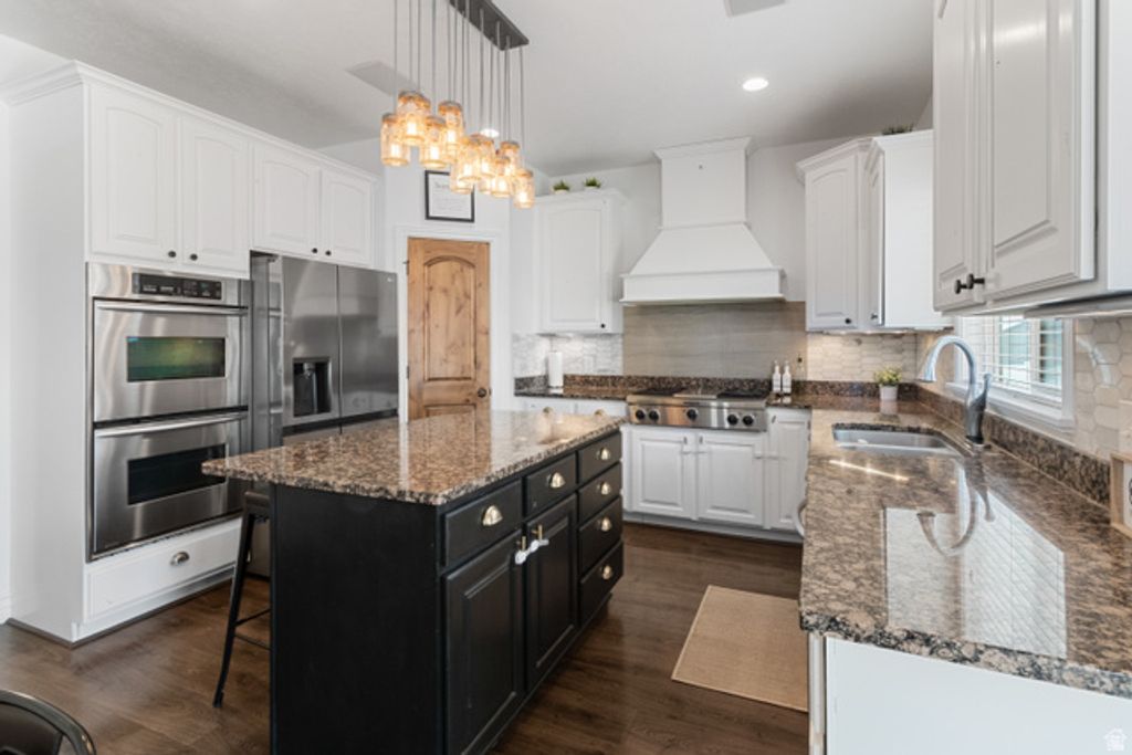 Image 8 of property listing at 12638 S BELLAGIO WAY, Herriman, UT 84096