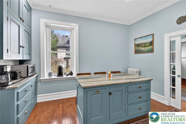29 North New Street, Nazareth Boro, PA 18064