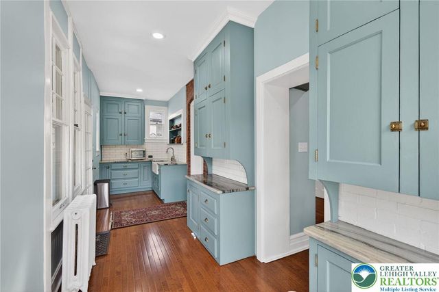 29 North New Street, Nazareth Boro, PA 18064
