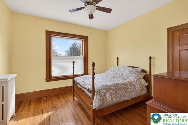 29 North New Street, Nazareth Boro, PA 18064