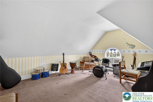 29 North New Street, Nazareth Boro, PA 18064