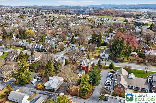 29 North New Street, Nazareth Boro, PA 18064
