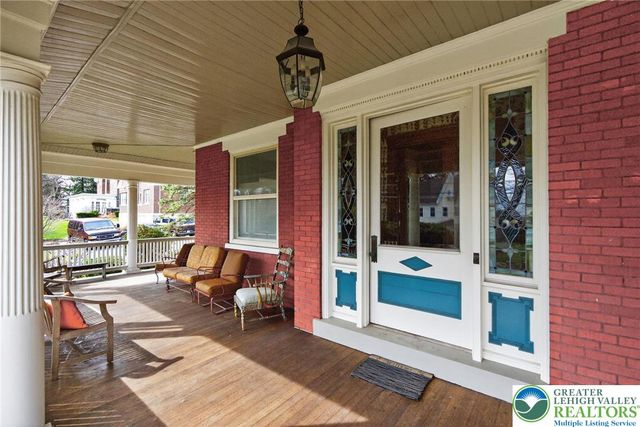 29 North New Street, Nazareth Boro, PA 18064