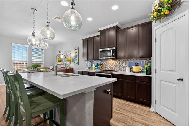 1705 Rhumba, Corpus Christi, TX 78410