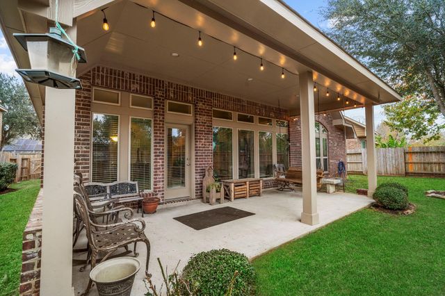 11 Painted Grove Court, Missouri City, TX 77459