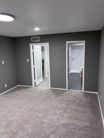 6004 Westridge Lane 703, Fort Worth, TX 76116