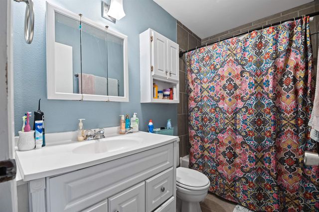 123 S Bleckley Dr, Wichita, KS 67218