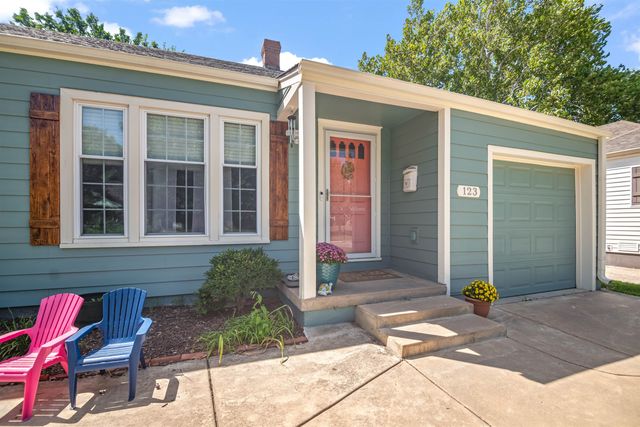 123 S Bleckley Dr, Wichita, KS 67218