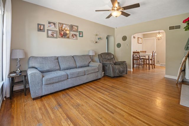 123 S Bleckley Dr, Wichita, KS 67218