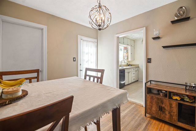 123 S Bleckley Dr, Wichita, KS 67218