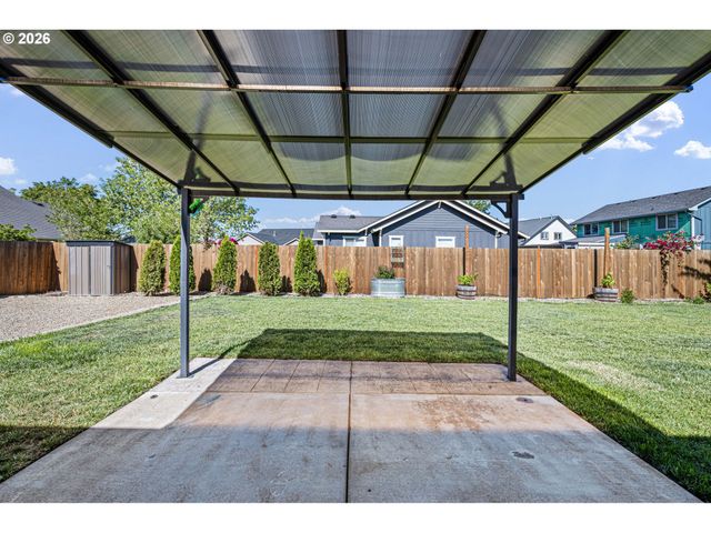 1574 CALISTOGA Ct, Eugene, OR 97402