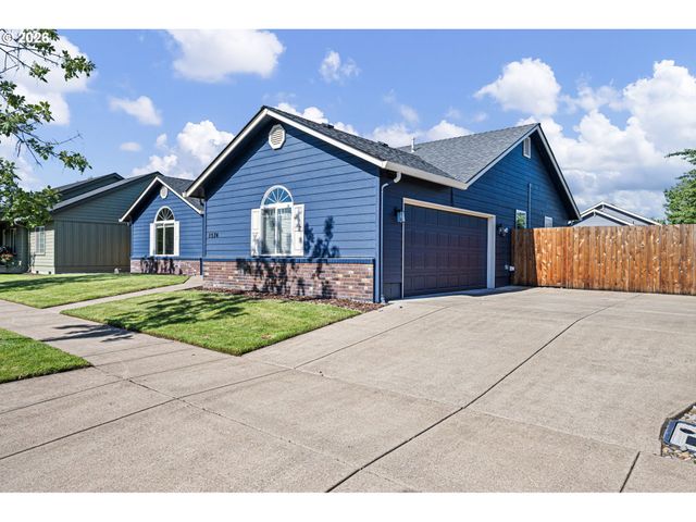 1574 CALISTOGA Ct, Eugene, OR 97402
