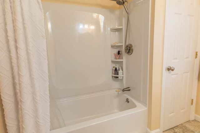 29 Genoa Avenue, Johnston, RI 02919