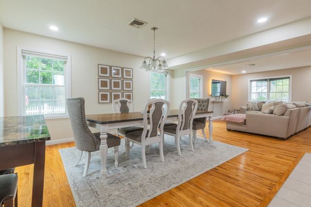 29 Genoa Avenue, Johnston, RI 02919