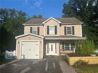29 Genoa Avenue, Johnston, RI 02919