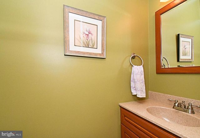 381 COURTLAND AVE, Harleysville, PA 19438