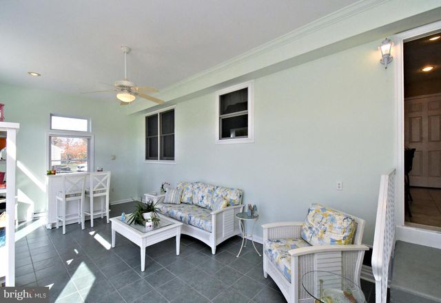 381 COURTLAND AVE, Harleysville, PA 19438