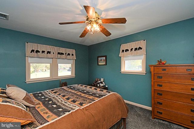 381 COURTLAND AVE, Harleysville, PA 19438