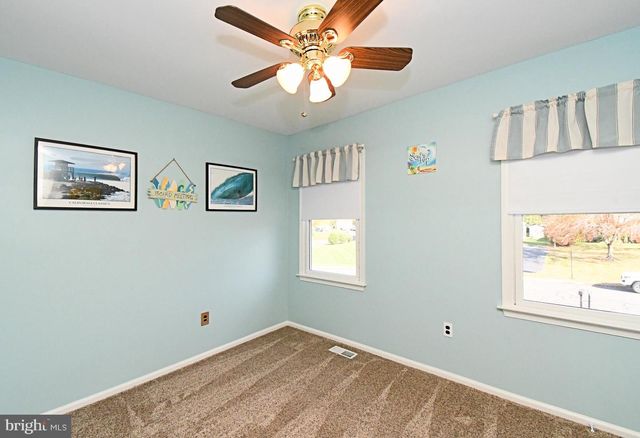 381 COURTLAND AVE, Harleysville, PA 19438