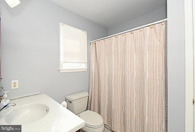 381 COURTLAND AVE, Harleysville, PA 19438