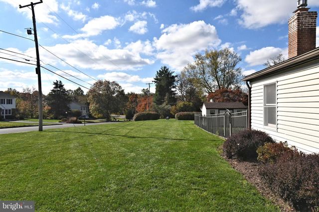 381 COURTLAND AVE, Harleysville, PA 19438