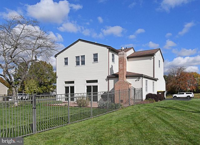 381 COURTLAND AVE, Harleysville, PA 19438