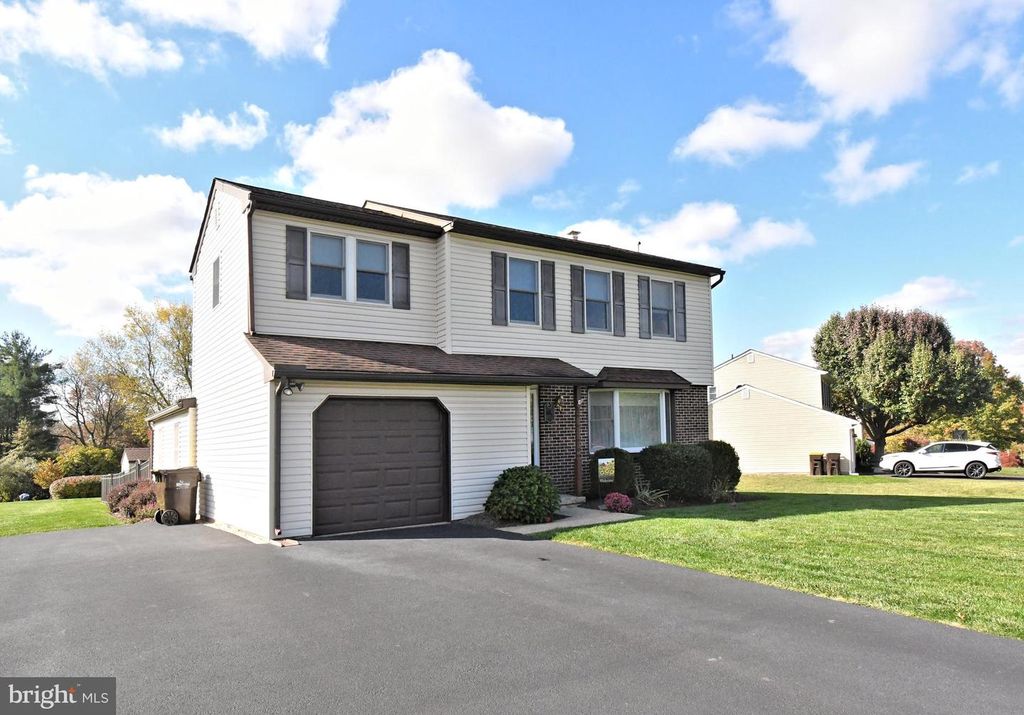 381 COURTLAND AVE, Harleysville, PA 19438