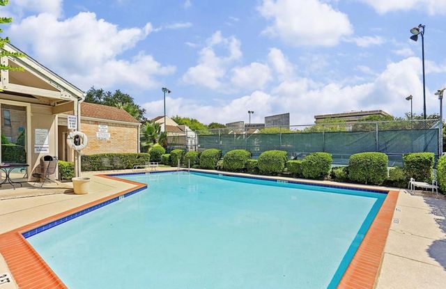 7950 N Stadium Drive 200, Houston, TX 77030